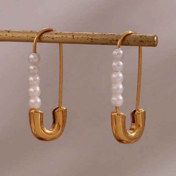 Jewelry - NEW PEARL HOOP 18K GOLD EARNINGS, NICE EARRINGS, CUTE EARRINGS